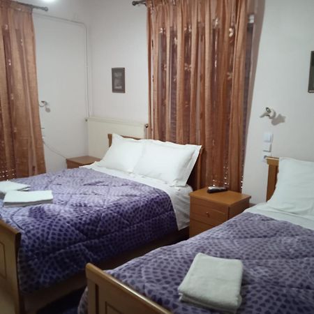 Dimitra Pentaliou Rooms Kamena Vourla Bagian luar foto