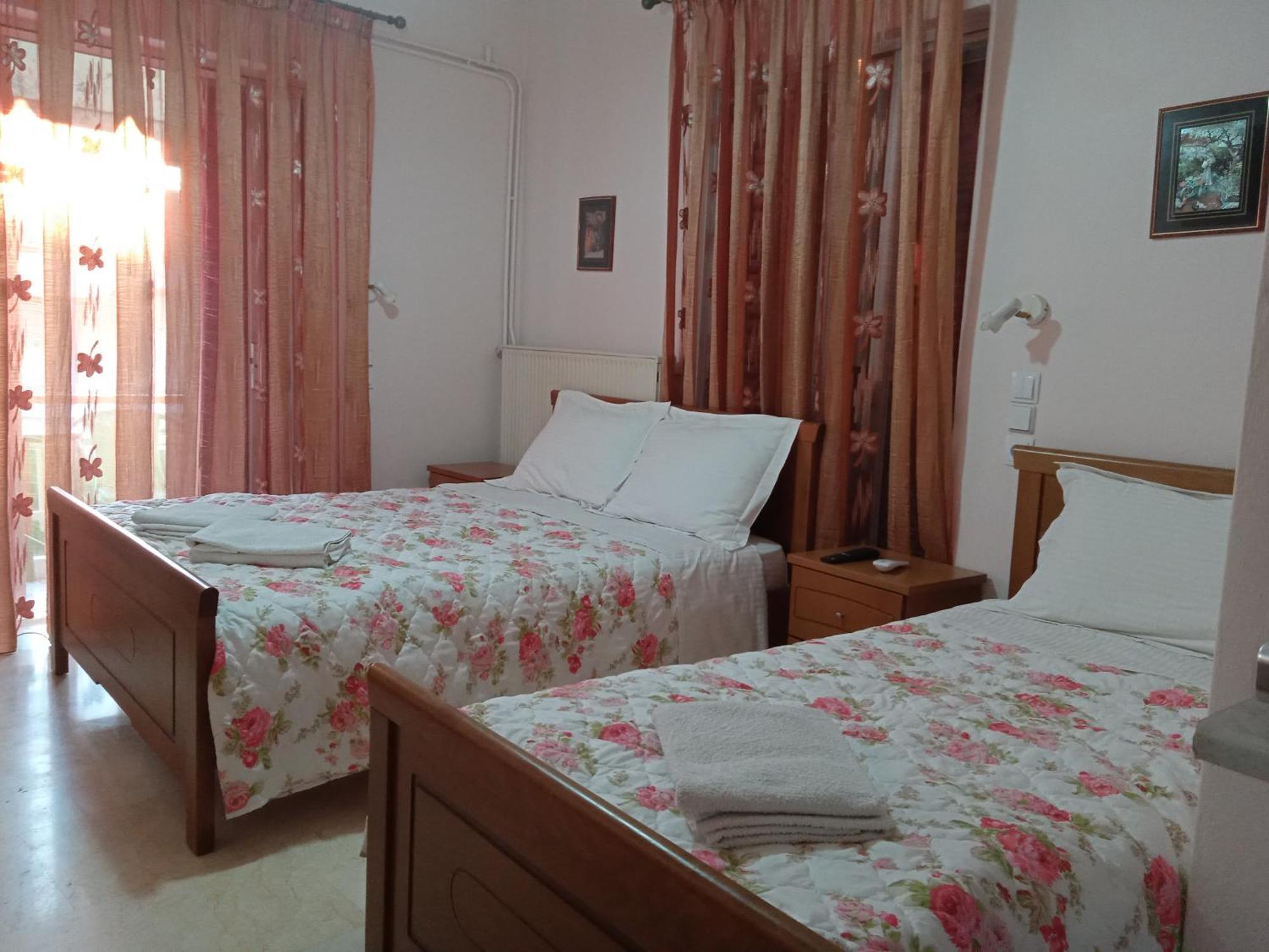 Dimitra Pentaliou Rooms Kamena Vourla Ruang foto