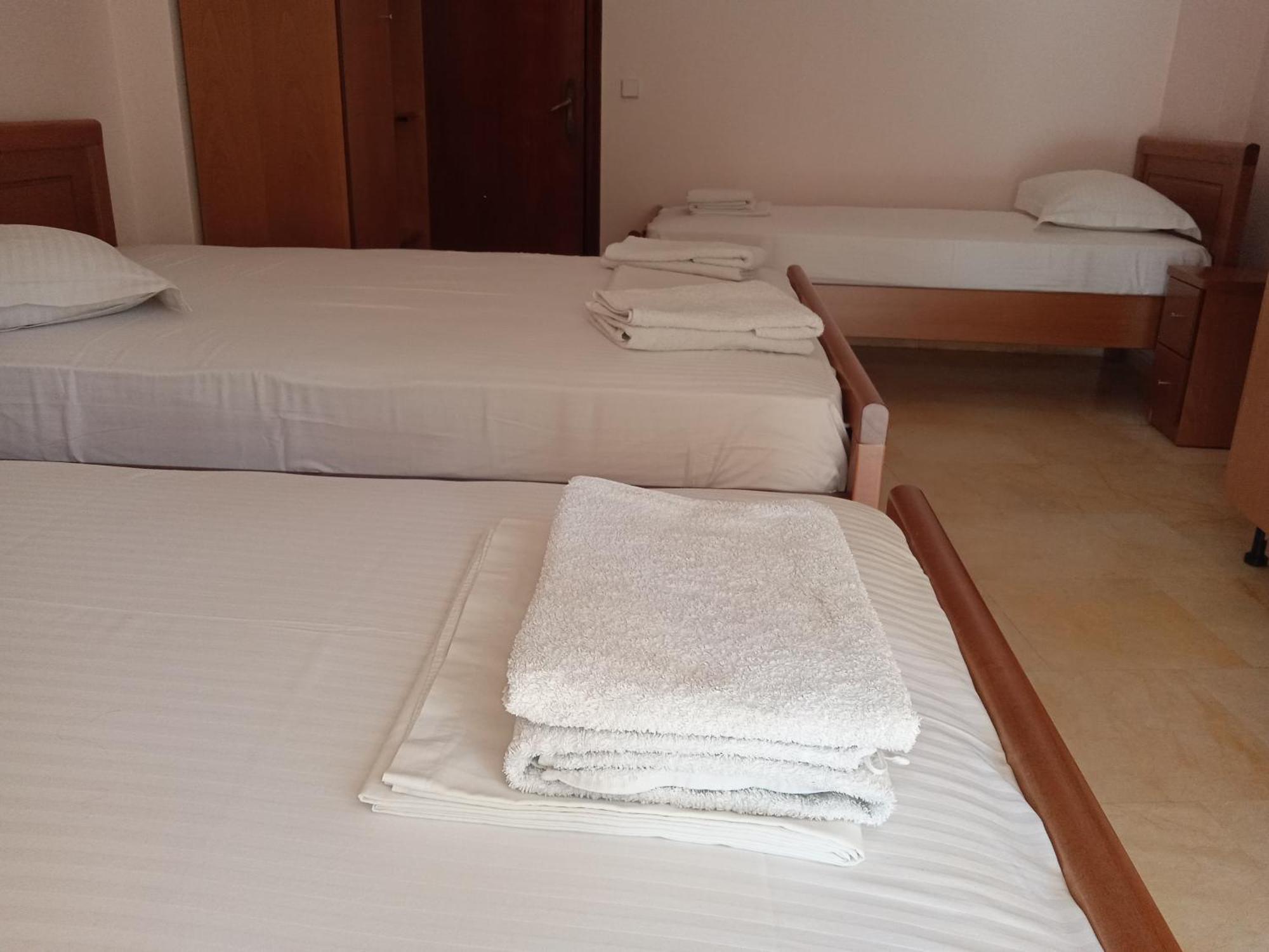 Dimitra Pentaliou Rooms Kamena Vourla Ruang foto